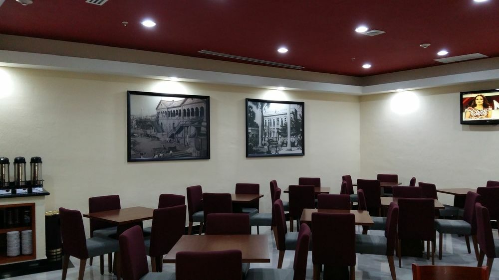坦皮科黄金区希尔顿欢朋酒店 外观 照片
